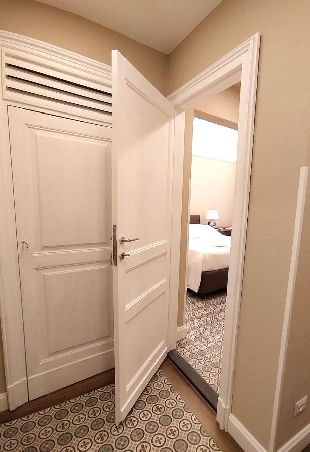 Protodomus Hotell Bronte Exteriör bild